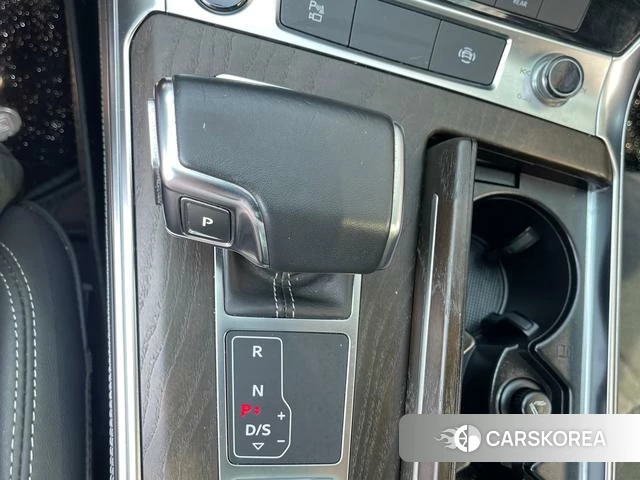 Audi A6L id 4273889 из Китая 22