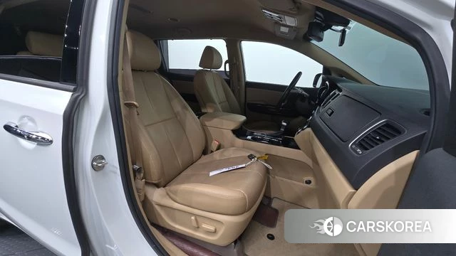 Kia The New Carnival id 4776117 из Кореи 22