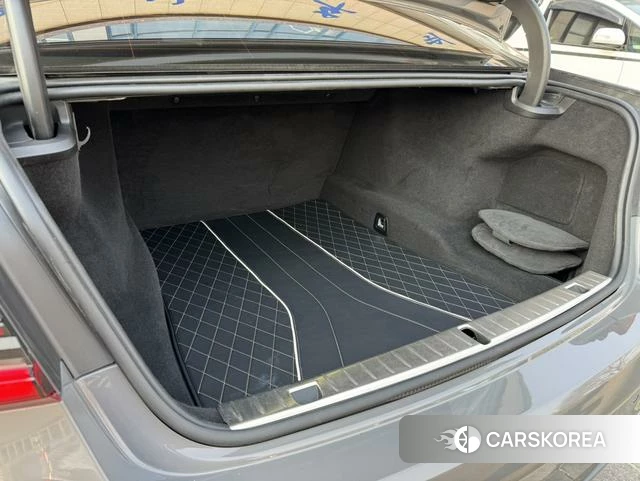 BMW 7 series id 4236577 из Китая 22