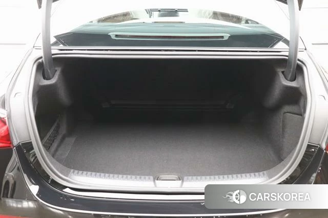 Mercedes-Benz E-class id 3939329 из Китая 22