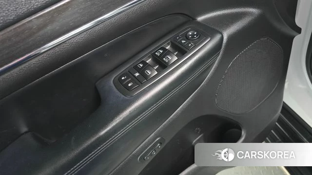 Jeep Grand Cherokee id 4717950 из Кореи 22