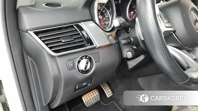Mercedes-Benz GLE - Class W166 id 4285934 из Кореи 22