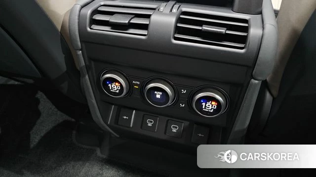 Land Rover Defender (L663) id 4507246 из Кореи 22