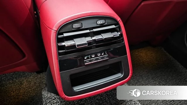 Maserati Quattroporte id 4737119 из Кореи 22