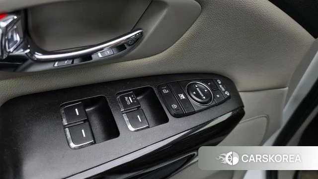 Kia The New Carnival id 4850025 из Кореи 22