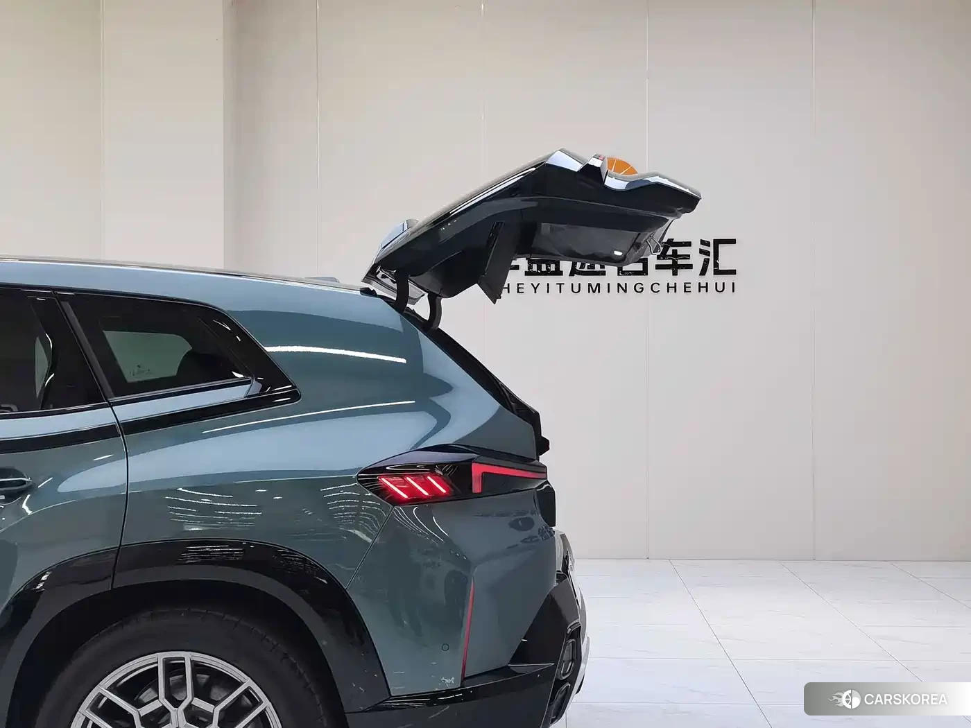BMW XM id 4686246 из Китая 22