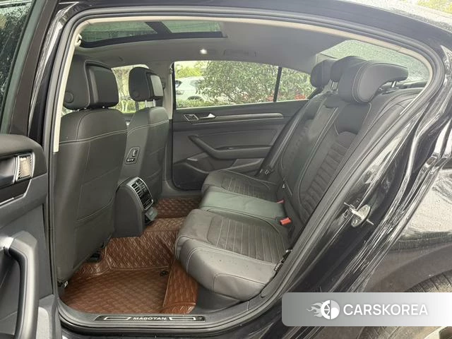 Volkswagen Magotan id 4278532 из Китая 22