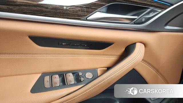BMW 5 Series (G30) id 4434770 из Кореи 22