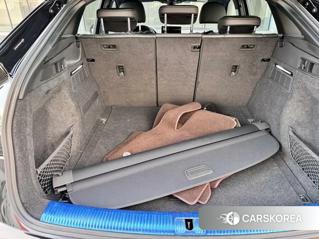 Audi Q5L Sportback id 4219299 из Китая 22