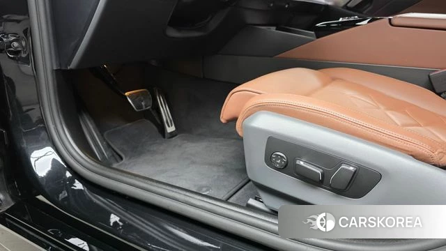 BMW 5 Series (G60) id 4479986 из Кореи 22