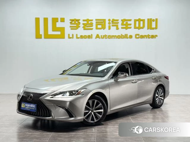 Lexus ES id 4261643 из Китая 22