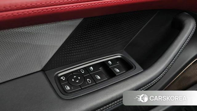 Porsche Taycan id 4201370 из Кореи 22