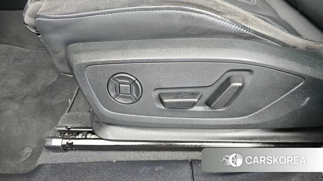 Audi Q3 (F3) id 4494576 из Кореи 22