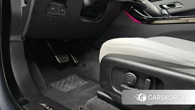 Land Rover Range Rover Velar id 4686491 из Кореи 22