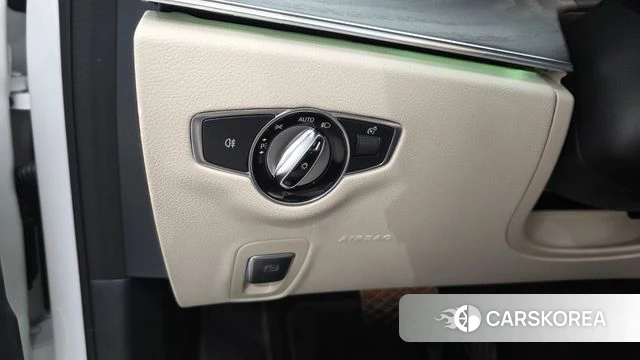 Mercedes-Benz E-Class W213 id 4608735 из Кореи 21