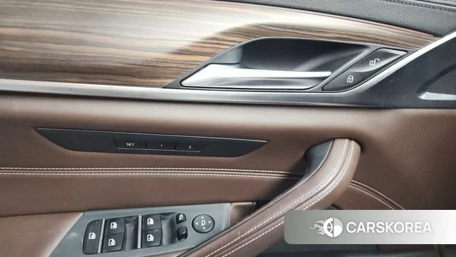BMW 5 Series (G30) id 4318064 из Кореи 22