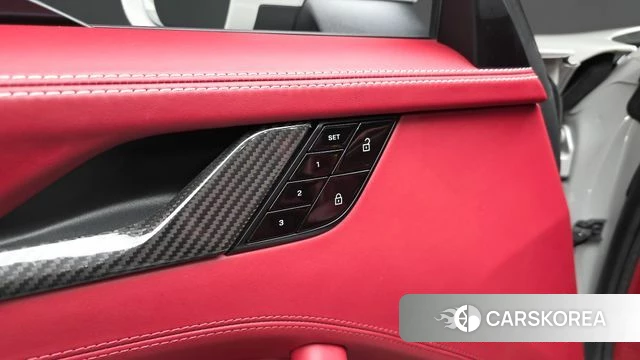 Porsche 911(992) id 4195785 из Кореи 22