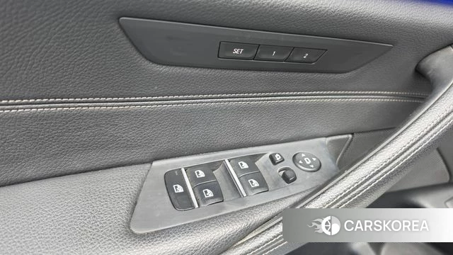 BMW 5 Series (G30) id 4304775 из Кореи 22