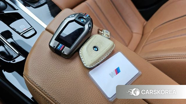 BMW 5 Series (G30) id 4223909 из Кореи 22