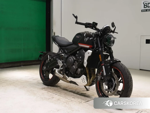 Triumph TRIDENT 660 id 3946637 из Японии 22