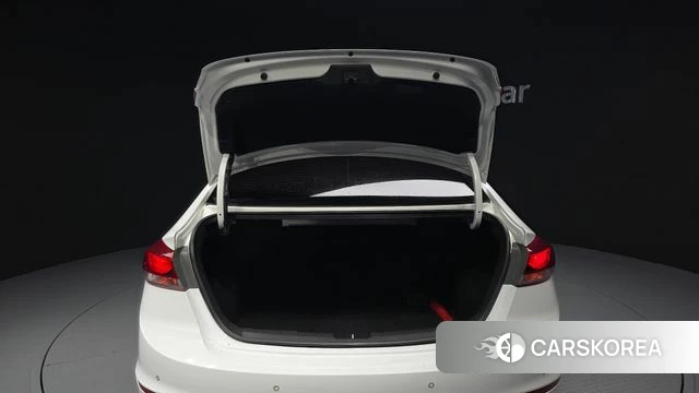 Hyundai Avante AD id 4605414 из Кореи 22
