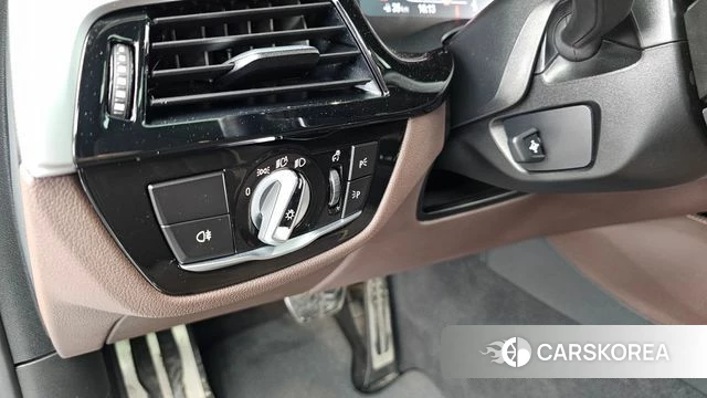 BMW 6 Series GT (G32) id 4243738 из Кореи 22