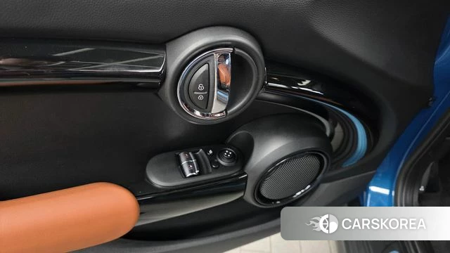 Mini Cooper S id 4691769 из Кореи 22