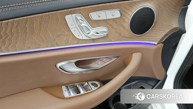 Mercedes-Benz E-Class W213 id 4303529 из Кореи 22
