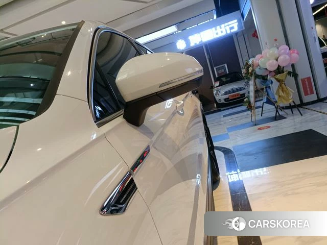 Volkswagen Tiguan L id 3882651 из Китая 22