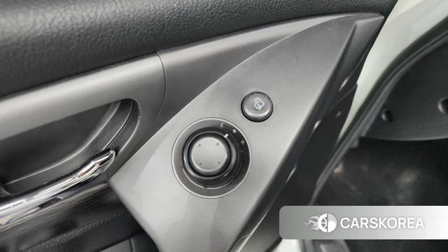 Ssangyong Korando Turismo id 4378179 из Кореи 22