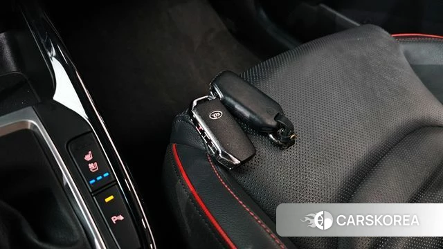 Kia Come New K3 id 4338978 из Кореи 22