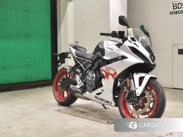 Suzuki GSX-8R id 3947461 из Японии 22