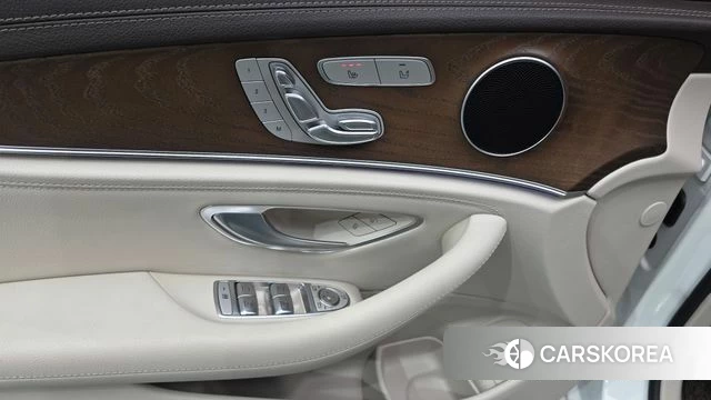 Mercedes-Benz E-Class W213 id 4464817 из Кореи 22