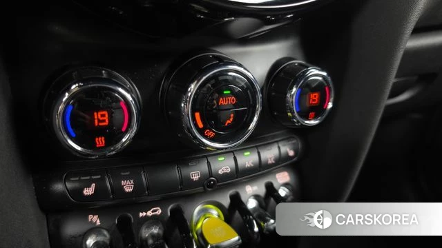 Mini Cooper Electric id 4848677 из Кореи 22