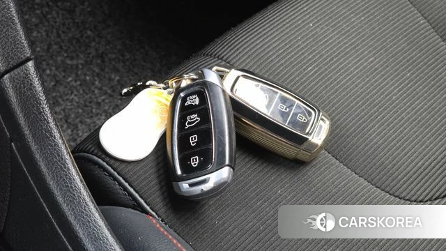Hyundai Veloster (JS) id 4508547 из Кореи 21