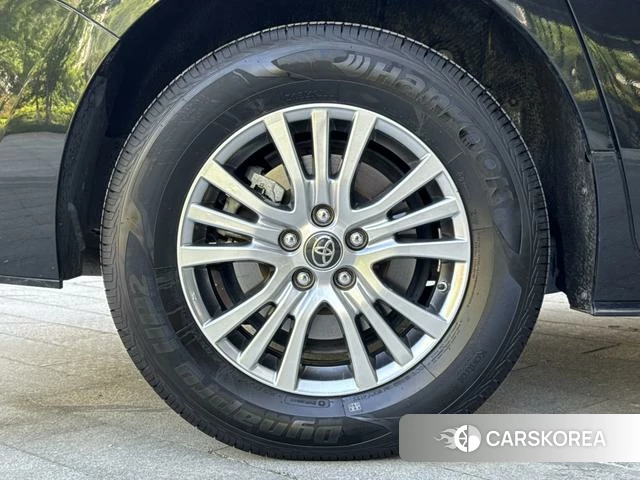 Toyota Saina id 4272887 из Китая 22
