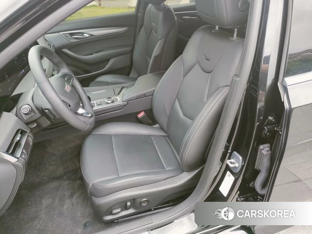 Cadillac CT5 id 3857877 из Китая 22