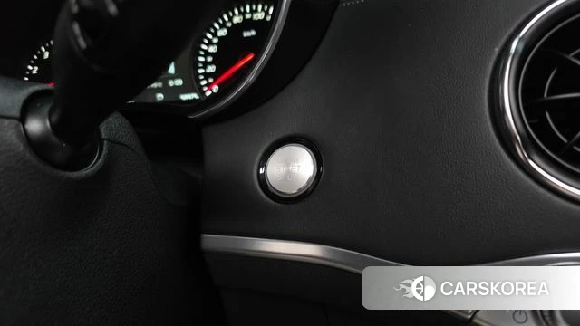 Kia Stinger Meister id 4880621 из Кореи 22