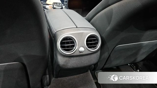 Mercedes-Benz C-Class W205 id 4698349 из Кореи 22
