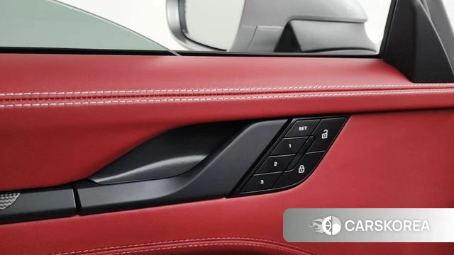 Porsche 911(992) id 4321601 из Кореи 22
