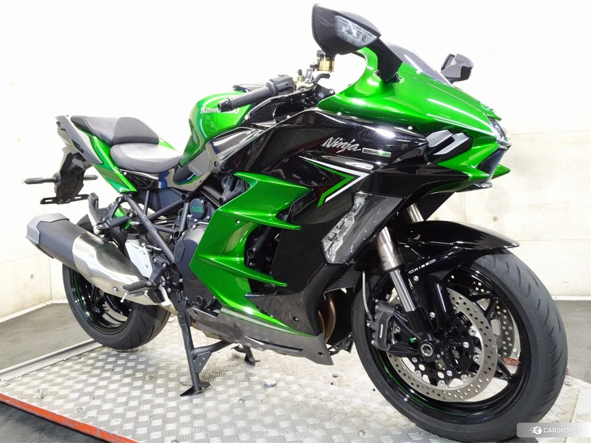 Kawasaki NINJA H2 SX SE id 4192808 из Японии 22