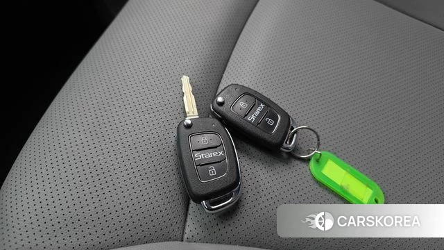 Hyundai The New Grand Starex id 4536268 из Кореи 22
