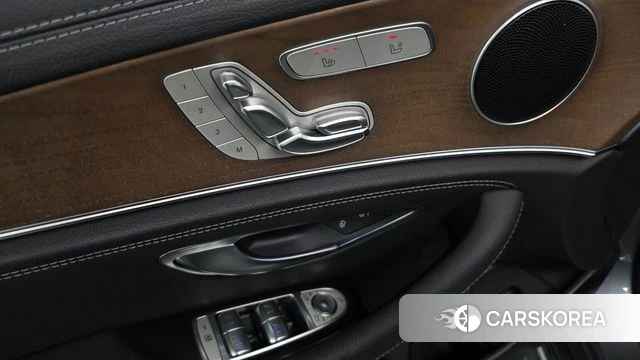 Mercedes-Benz E-Class W213 id 4423989 из Кореи 22