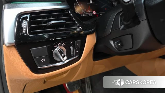 BMW 5 Series (G30) id 4783982 из Кореи 22