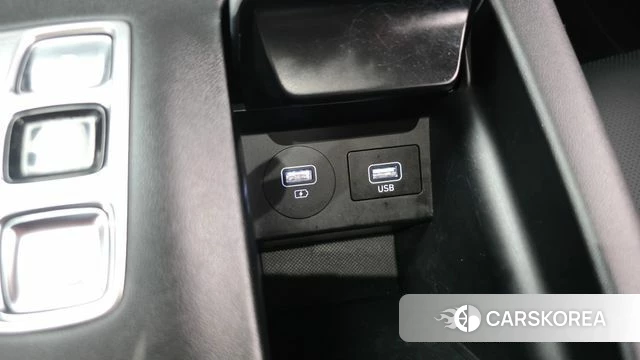 Hyundai The New Grandeur IG id 4518185 из Кореи 22