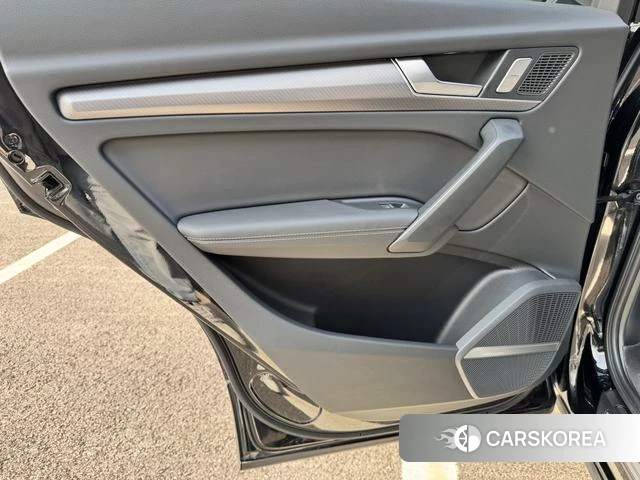Audi Q5L id 4211480 из Китая 22