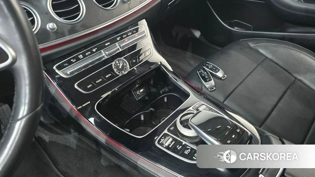 Mercedes-Benz E-Class W213 id 4906779 из Кореи 22