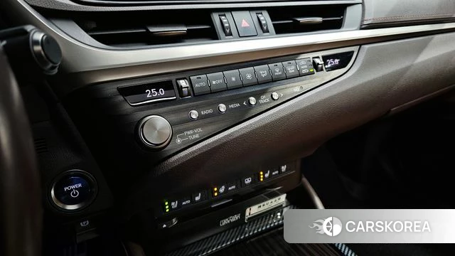 Lexus ES300h 7th generation id 4224481 из Кореи 22