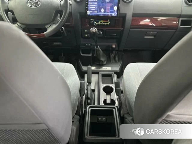 Toyota Land Cruiser 70 Series id 4258079 из Китая 22