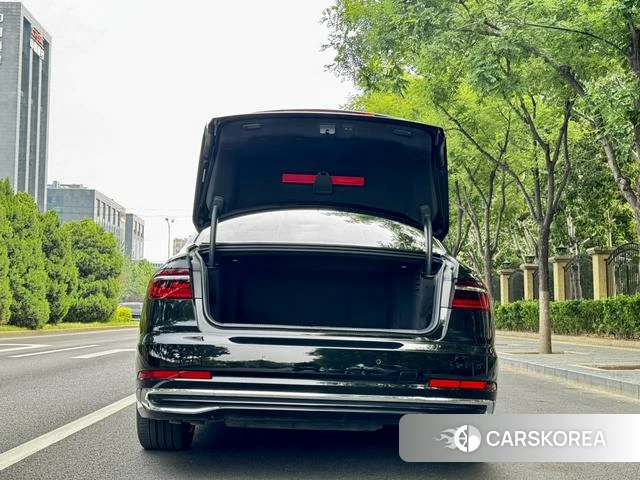 Audi A8 id 4342204 из Китая 22